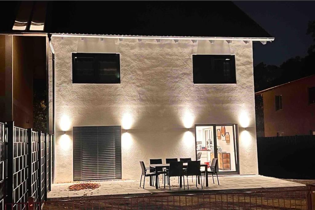 Ferienwohnung Viel Platz In Burghausen Fuer Freunde Und Familie Exterior foto